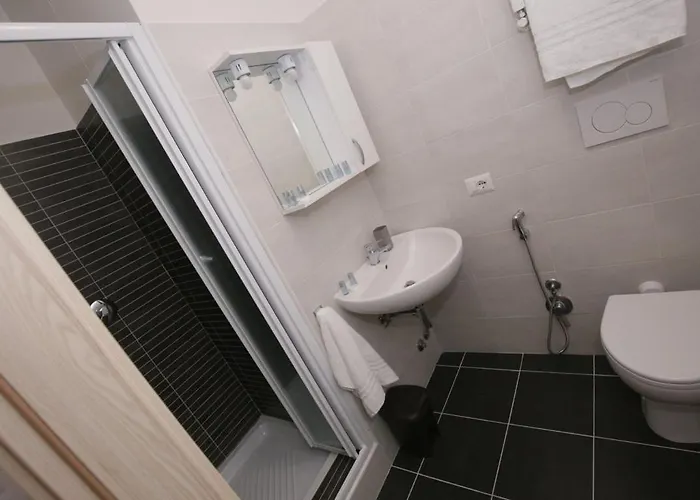 Monteverde Guest house 3*